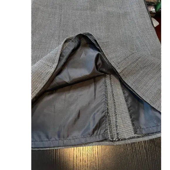 Vintage Harve Benard 100% Wool Classic Old Money Style Trumpet Skirt - Picture 9 of 10